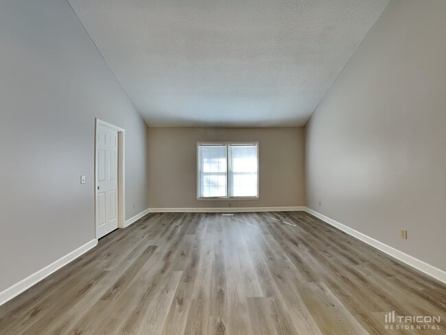210 Village Walk in Columbia, SC - Foto de edificio - Building Photo