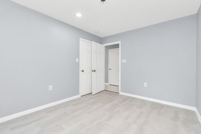property at 2826 W Farm to Market 1462
