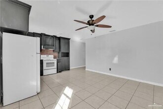 8 Benwood Rd in Rio Grande City, TX - Building Photo - Building Photo