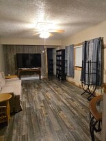 1448 Jacksboro Rd in Bronston, KY - Building Photo