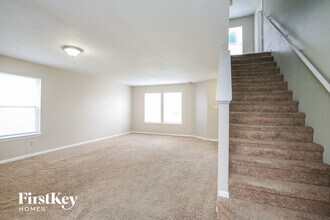 9127 Stones Bluff Ln in Indianapolis, IN - Building Photo - Building Photo