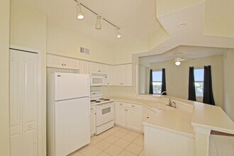 9102 L Pavia Blvd in Venice, FL - Building Photo - Building Photo