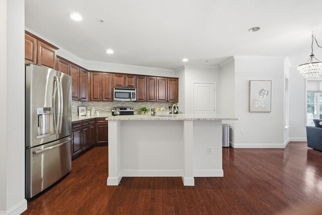 855 Main St in Woburn, MA - Building Photo - Building Photo