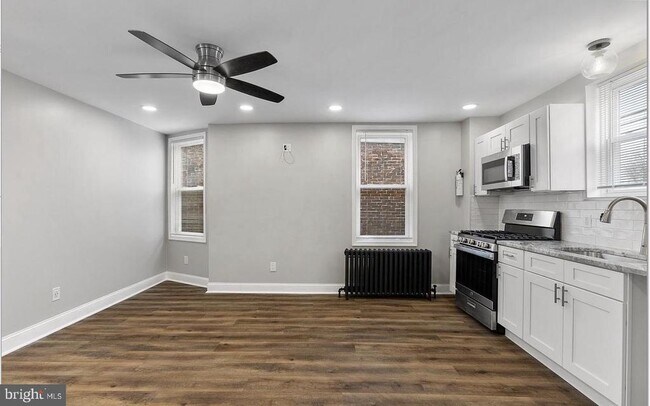 22 N Front St in Darby, PA - Building Photo - Building Photo