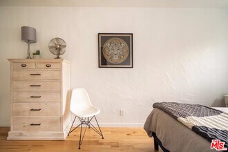 716 Sunset Ave in Los Angeles, CA - Building Photo - Building Photo