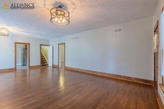 1621 Leavenworth St in Manhattan, KS - Building Photo - Building Photo