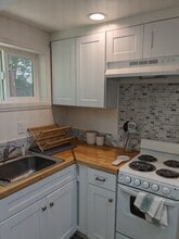 5300 21st Ave, Unit Backyard Cottage in Sacramento, CA - Building Photo - Building Photo
