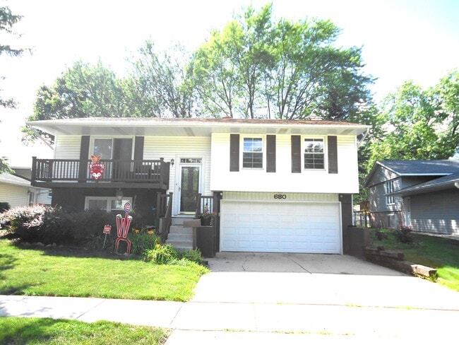 680 White Pine Rd