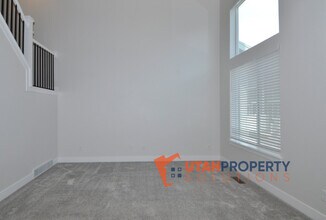 1748 N 3720 W in Lehi, UT - Foto de edificio - Building Photo