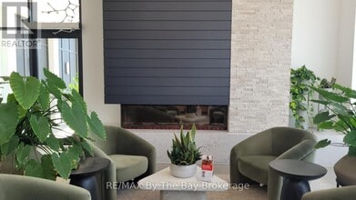 31 Huron St in Collingwood, ON - Building Photo - Building Photo