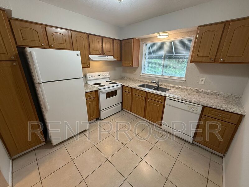 4209 S Semoran Blvd in Orlando, FL - Building Photo