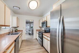 667 W Las Lomitas Rd in Tucson, AZ - Building Photo - Building Photo