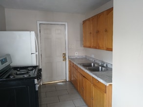 13972 Marshall Ave in Warren, MI - Building Photo - Building Photo