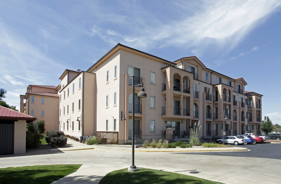 Vistoso Condominiums in Boulder, CO - Building Photo