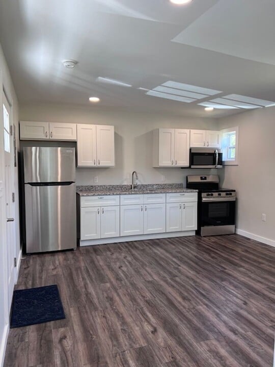 14311 Rte 9W in Ravena, NY - Building Photo