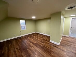 29 Tolles St, Unit 2nd Floor - Tolles St in Nashua, NH - Foto de edificio - Building Photo
