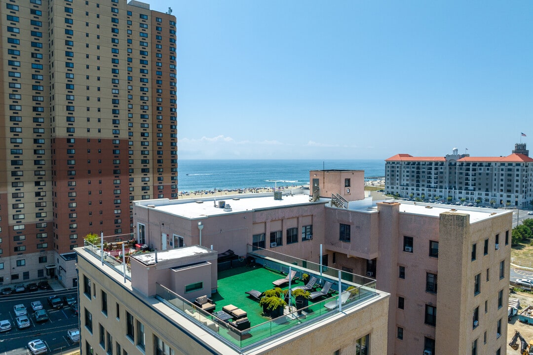 200 Deal Lake Drive in Asbury Park, NJ - Building Photo