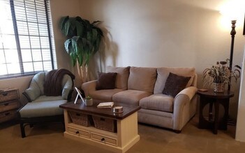 50610 Santa Rosa Plz, Unit 3 in La Quinta, CA - Building Photo - Building Photo