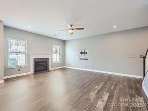 145 Beacon Dr in Mooresville, NC - Building Photo - Building Photo