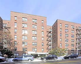 144-31 41st Ave in Flushing, NY - Building Photo - Building Photo