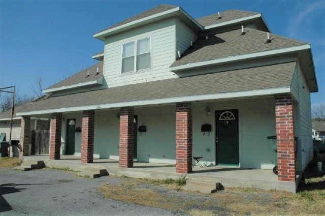 2006 S Travis St in Sherman, TX - Building Photo
