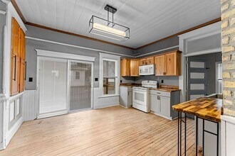 1515 Liberty St in Oshkosh, WI - Building Photo - Building Photo