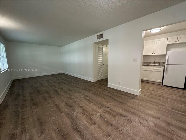property at 2500 Johnson St