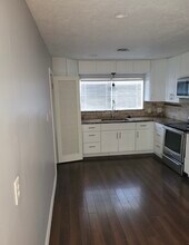 6918 Irvington Blvd in Houston, TX - Building Photo - Building Photo