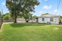 939 Christine St photo'