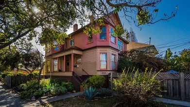 2218 Ashby Ave in Berkeley, CA - Building Photo - Building Photo