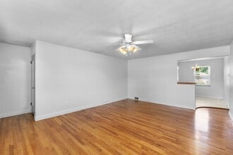 2424 Masters Dr in Cape Girardeau, MO - Foto de edificio - Building Photo