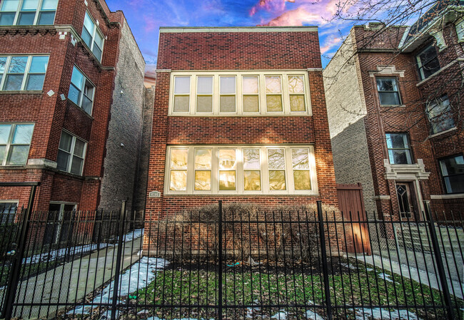 4706 N Monticello Ave in Chicago, IL - Building Photo - Building Photo