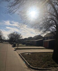 1024 Riverview Dr photo'