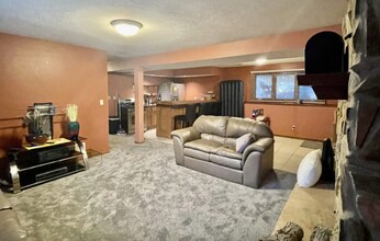 5910 Thatcher Dr in Rockford, IL - Building Photo - Building Photo