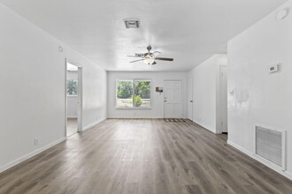 8012 US-1 in Vero Beach, FL - Building Photo - Building Photo