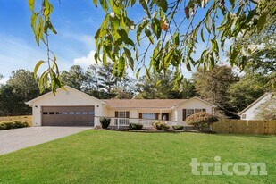 57 Bishop Mill Dr NW in Cartersville, GA - Building Photo