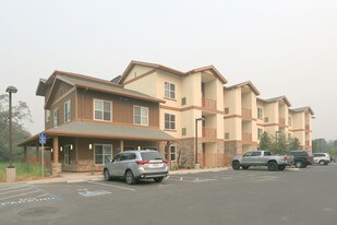 Citrine Apartments in Healdsburg, CA - Building Photo