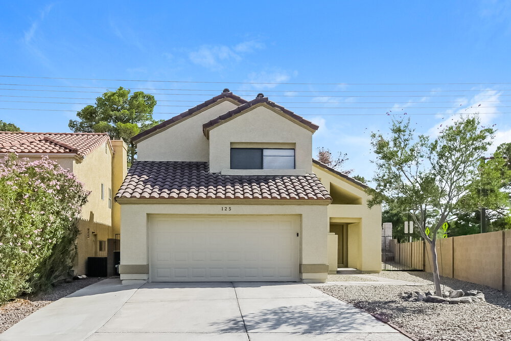 125 Coventry Cir in Henderson, NV - Building Photo