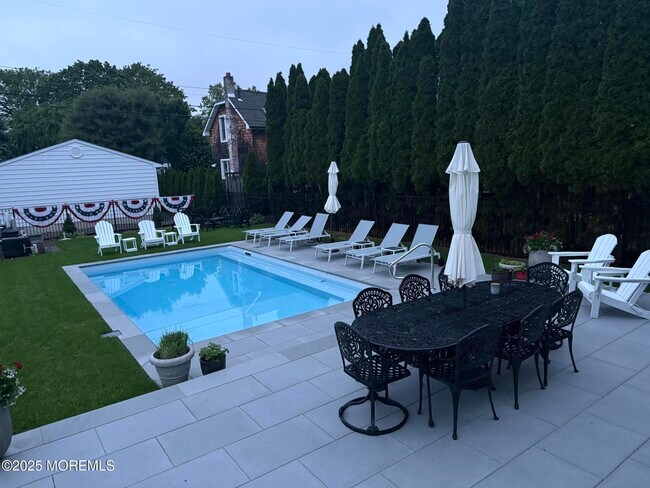 502 Tuttle Ave in Spring Lake, NJ - Building Photo - Building Photo