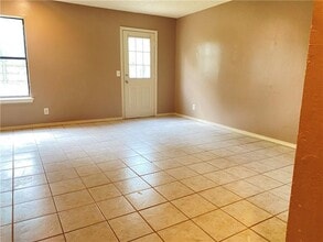 1408 Christy Dr in Springdale, AR - Building Photo - Building Photo