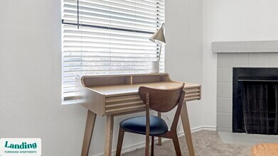 1071 Clayton Ln, Unit M1403 in Austin, TX - Building Photo - Building Photo