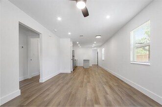 5404 Chippewa Dr in Dallas, TX - Building Photo - Building Photo