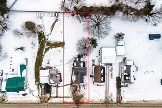 1702 Lake St in Lake City, PA - Building Photo - Building Photo