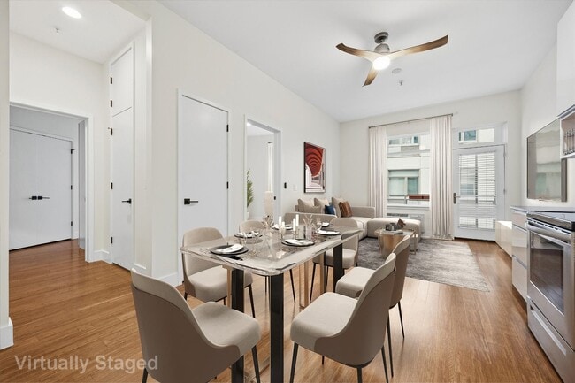 217 Newark Ave in Jersey City, NJ - Building Photo - Building Photo