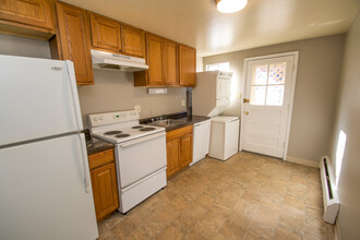 2377 S Locust St in Denver, CO - Building Photo - Building Photo