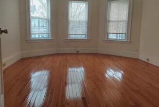 13 Waterhouse St, Unit 2 in Somerville, MA - Building Photo - Building Photo