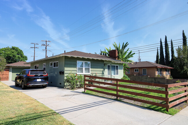 812 S Mayflower Ave in Monrovia, CA - Building Photo - Building Photo