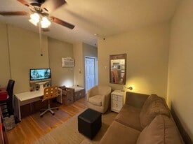 711 Willow Ave in Hoboken, NJ - Building Photo