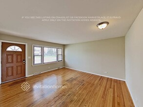 439 W Lake Park Dr in Addison, IL - Building Photo - Building Photo