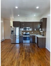 171-28 107th Ave in Queens, NY - Building Photo - Building Photo